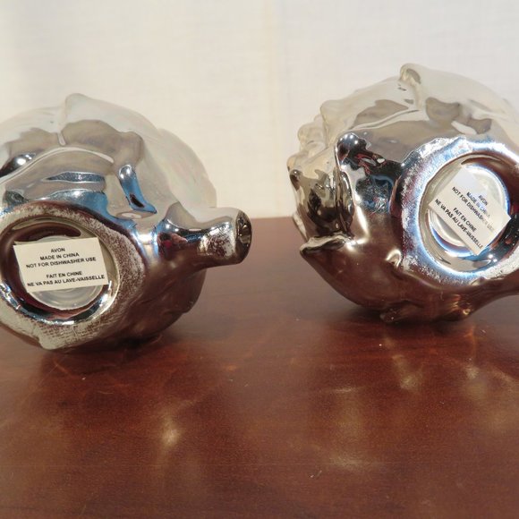 Vintage AVON Silver Tone Metal ARTICHOKE Salt & Pepper Shakers 2" x 3" (39C) - Picture 3 of 4